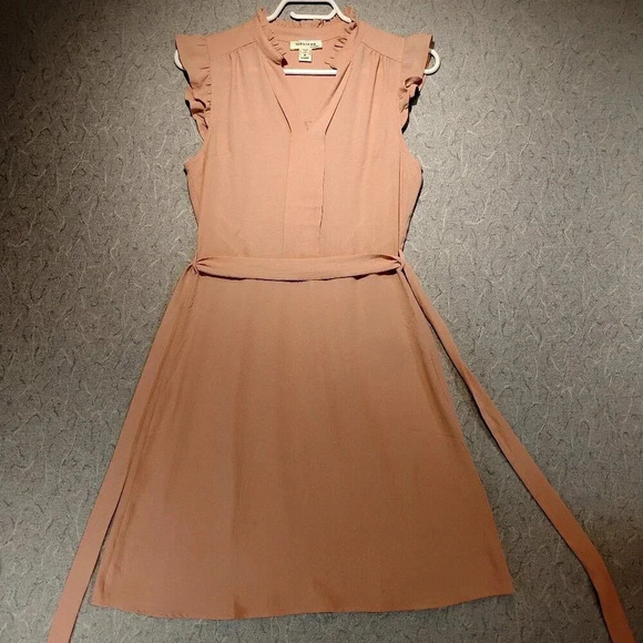 Monteau Los Angeles Dresses & Skirts - Monteau Los Angeles Women's Salmon Color Ruffled V-Neck  Dress Size Small